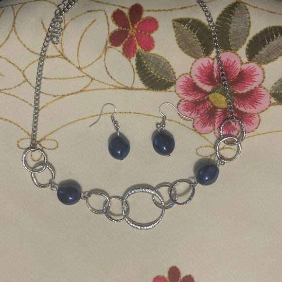 💙 Silver chain and Blue bead Necklace and Earring Set - Picture 1 of 1